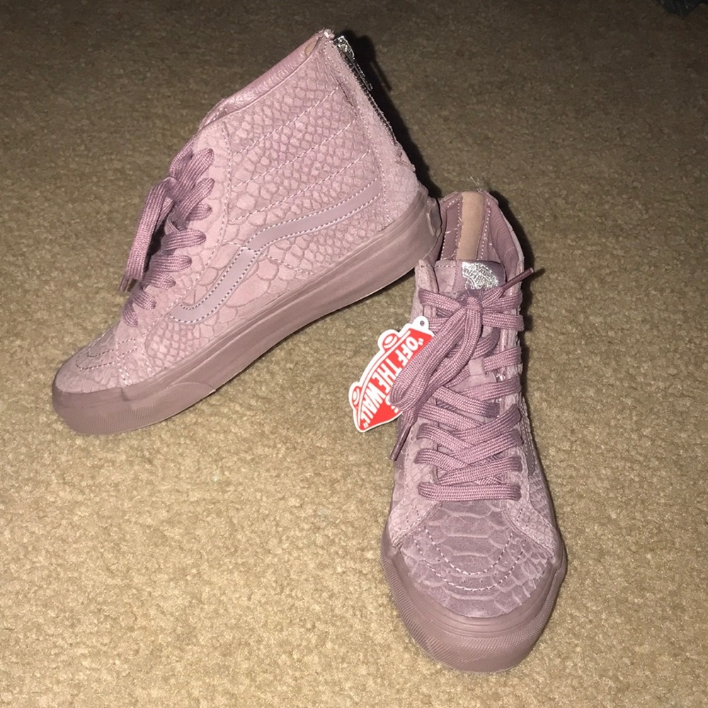 Size 6 (4.5M) Mauve Snakeskin Vans